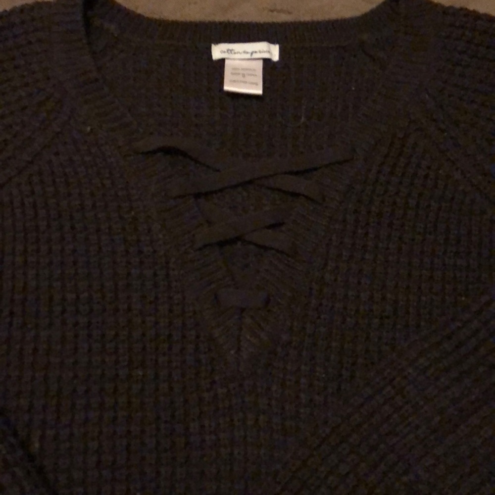 Sweater - Picture 2 of 2